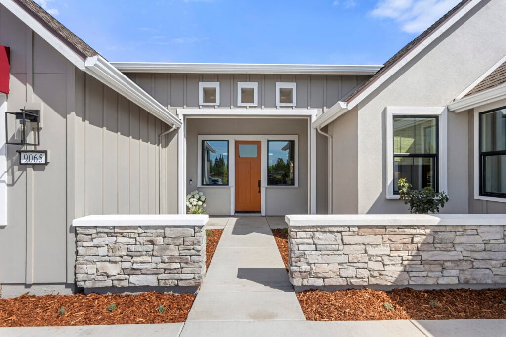 005_9065 Wickstrom Dr - Lg 2200p