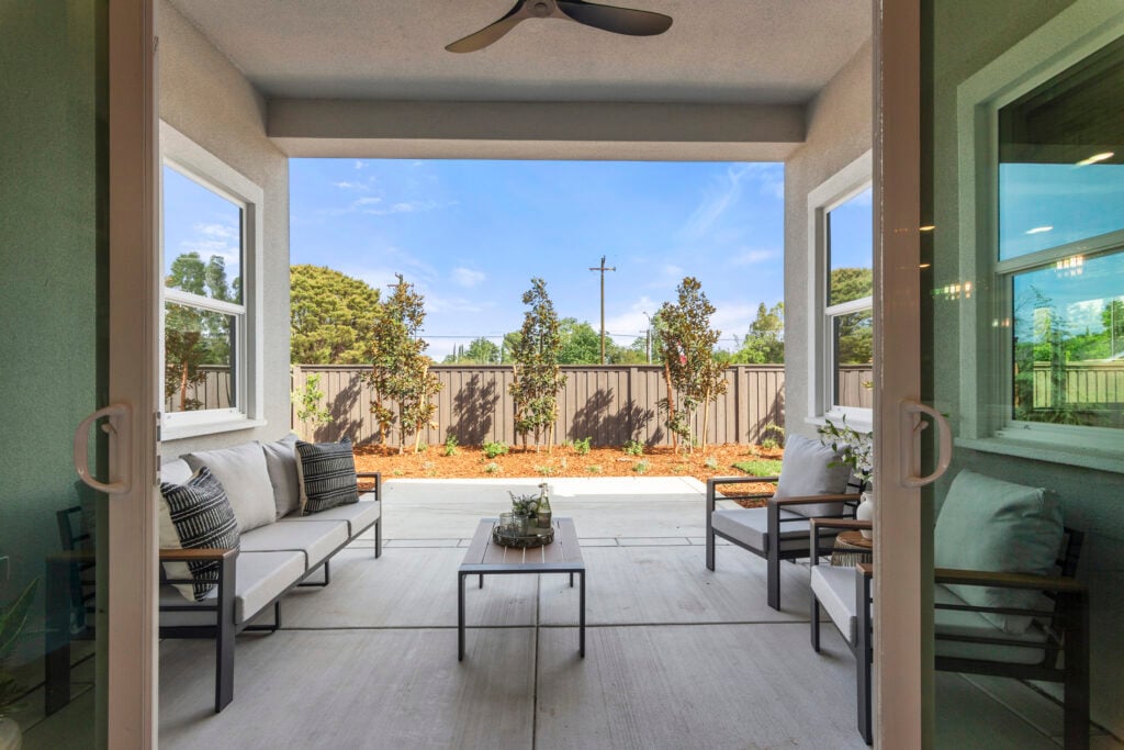 014_9065 Wickstrom Dr - Lg 2200p