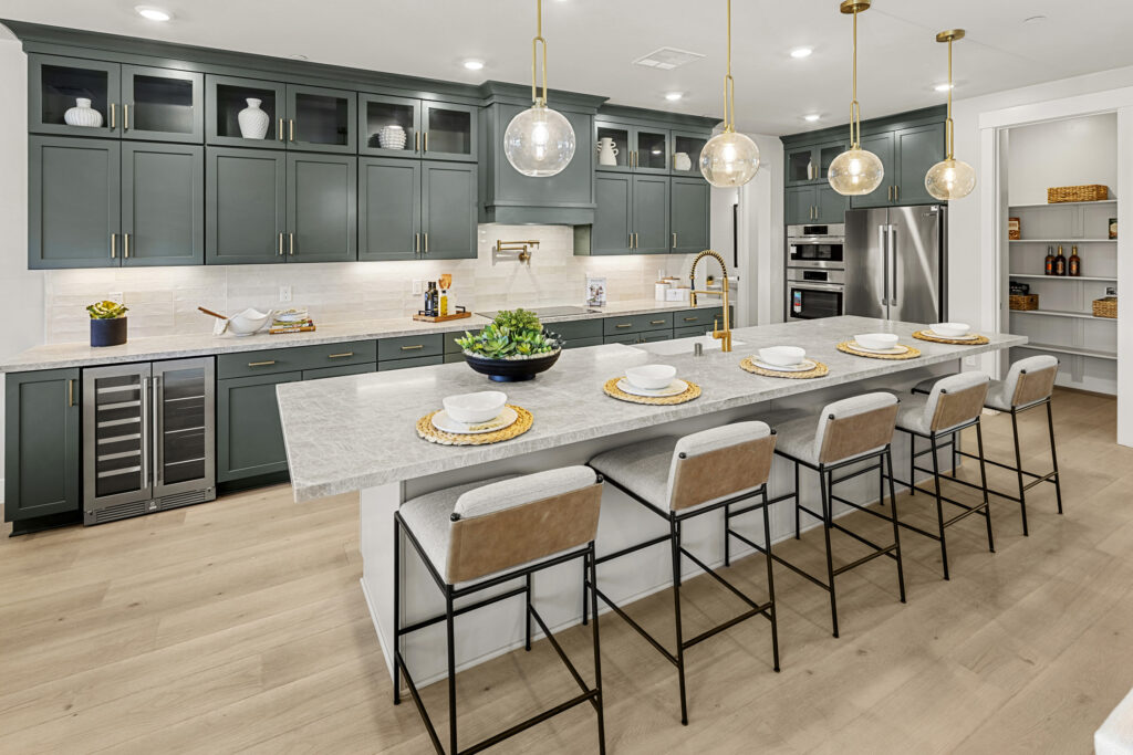 017_9065 Wickstrom Dr - Lg 2200p