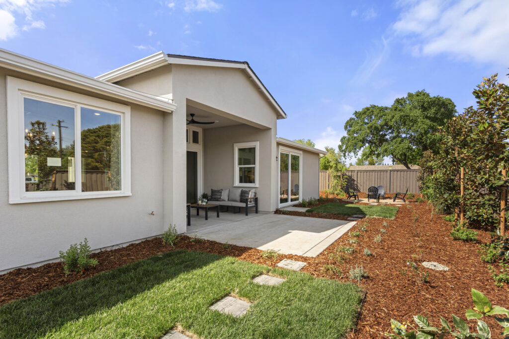050_9065 Wickstrom Dr - Lg 2200p
