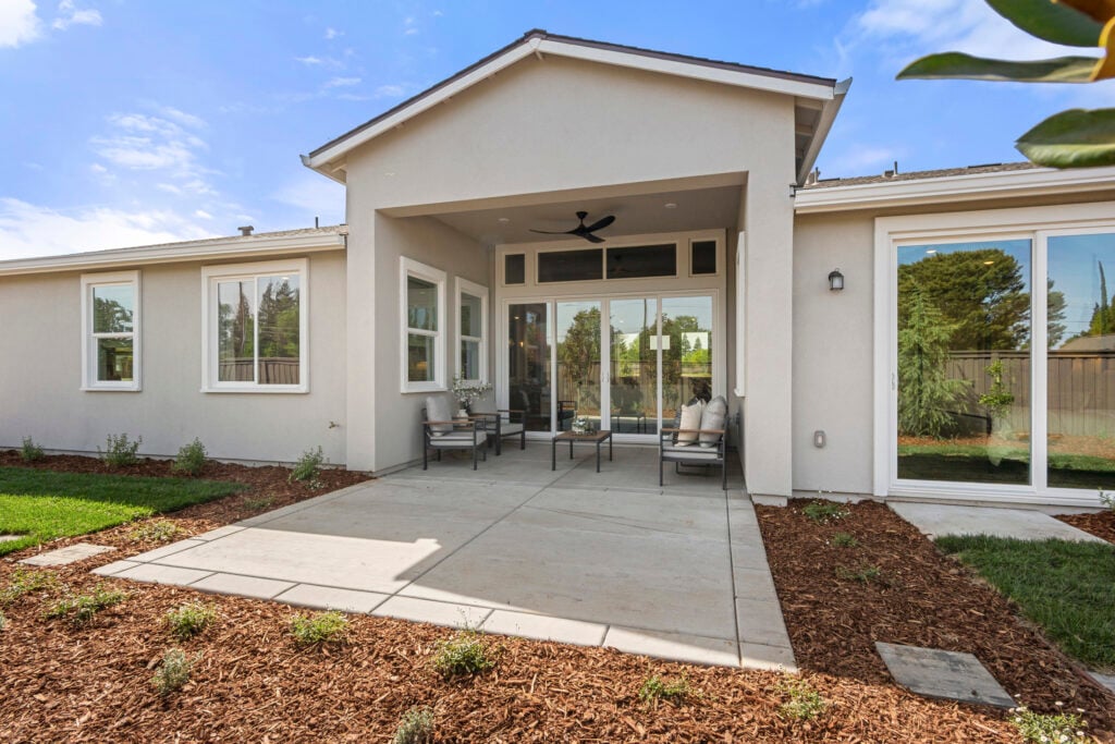 052_9065 Wickstrom Dr - Lg 2200p