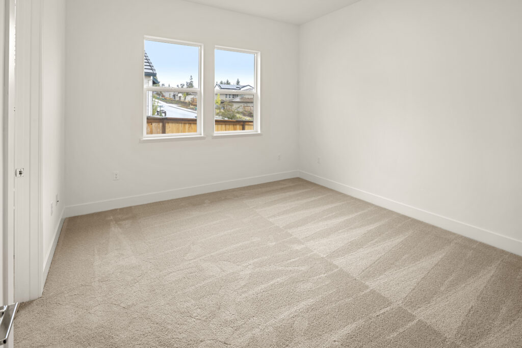New Home Sales by The Advantage Group photography by Tiamo Images
