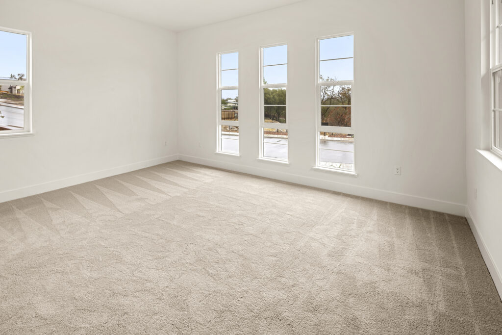 New Home Sales by The Advantage Group photography by Tiamo Images