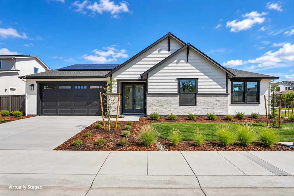 1-web-or-mls-Wickstrom Dr-S1609-001 - staged w wm